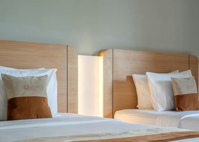 Hotel U Tube 3*